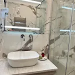 Sweet لا سبيتسْيا